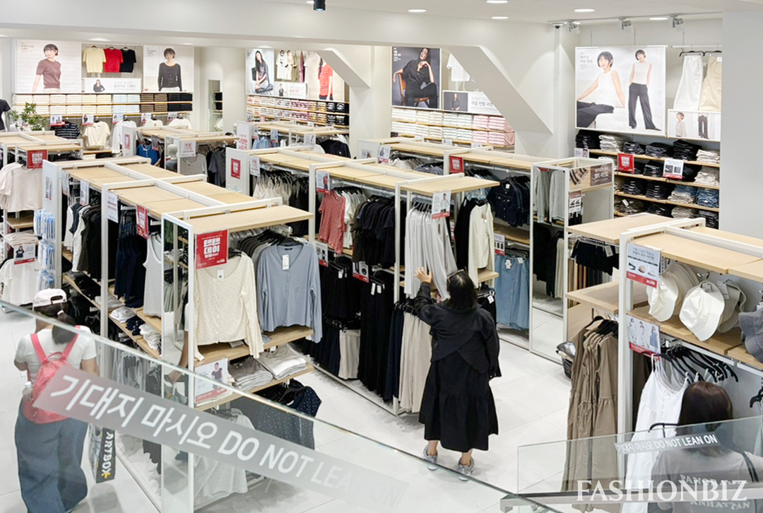 [르포] 명동, SPA 집결지로 부활… 유니클로 귀환에 탑텐·무탠다드 맞불 2499-Image